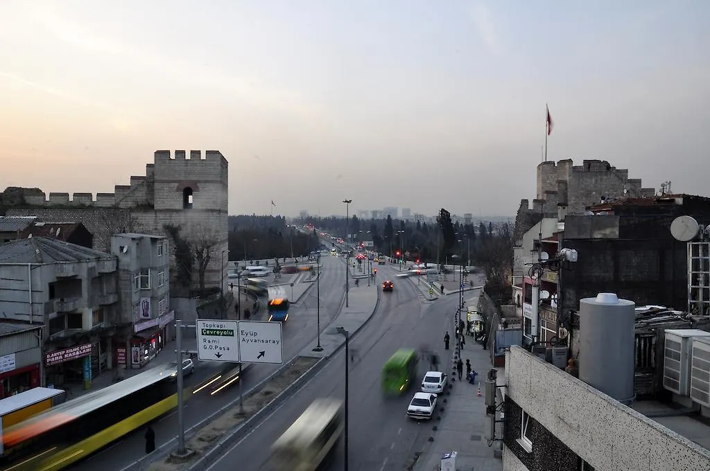 Serra Suites Istanbul Apartment